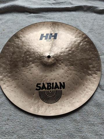 Diverse cymbals