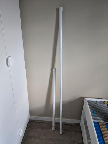 2 uitschuifbare douchestangen