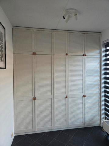 Witte Kast (b240xh270cmxd60cm) - Zelf Demonteren