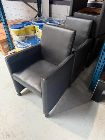 Salontafel en stoelen gratis