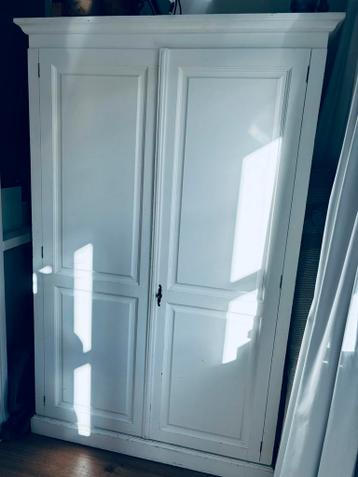 Gratis - Computerkast | stijlvolle werkplek