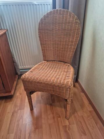 GRATIS!--Rieten stoel