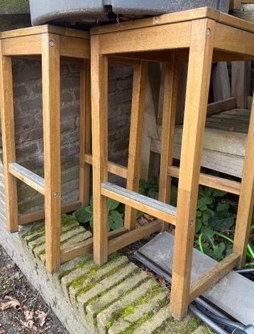 Barset tuintafel krukken buiten