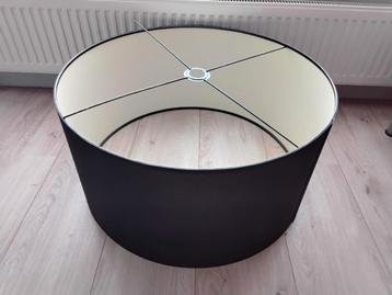 Gratis lampen kap 70cm groot (bevestiging defect, zie fotos)
