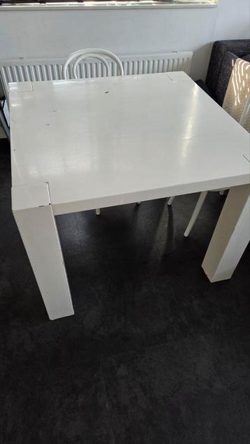 Vierkante eettafel met 4 stoelen - 100x100 cm