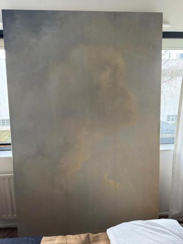 Houten paneel met wolken behang