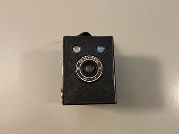 Kodak 6-20 Brownie camera