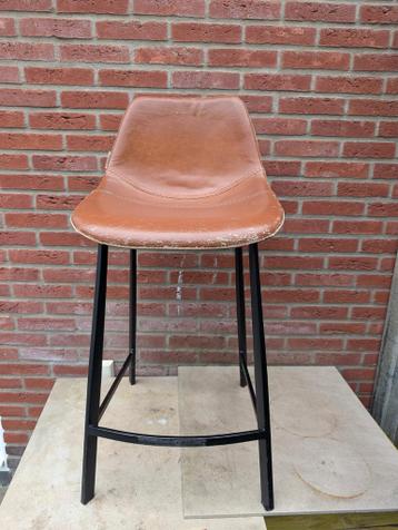 Leuke barkruk met bruine zitting