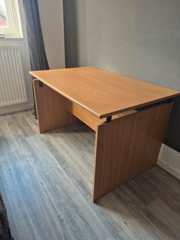 GRATIS bureau - 120x80cm