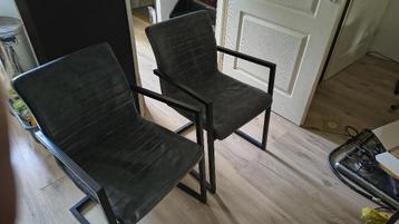 2 Stoelen