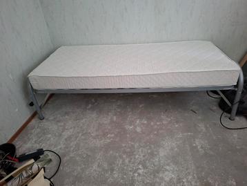 Gratis opklapbed (met/zonder matras)