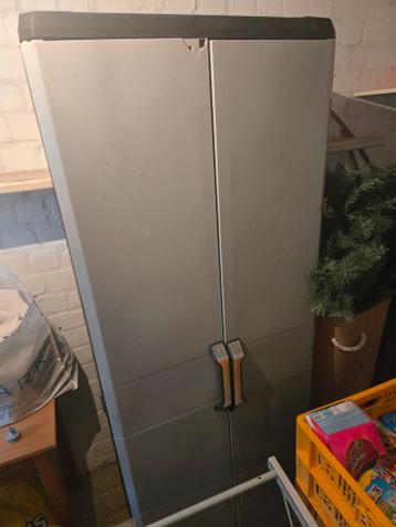 Plastic kledingkast met 5 planken