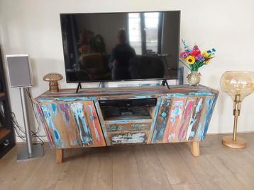 Tv kast met lade