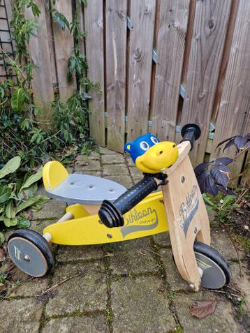 Houten driewieler van Janod Bikloon