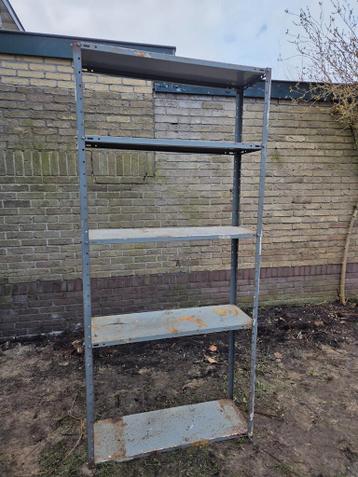 Gratis stellage voor schuur