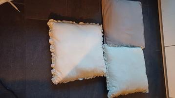 3x sierkussens.