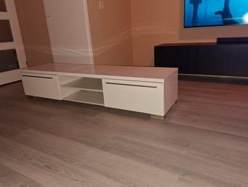 Gratis! Moderne Jysk Aakirkeby TV-meubel - Wit