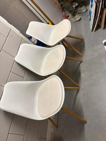 3 witte kuipstoeltjes - gratis ophalen