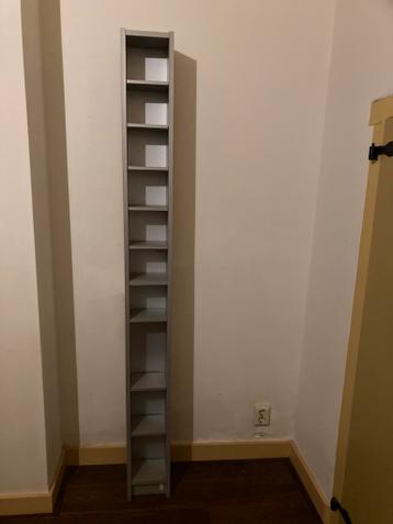 Gratis ophalen - grijze cd kast van IKEA