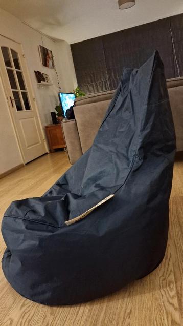 Donker blauwe zitzak