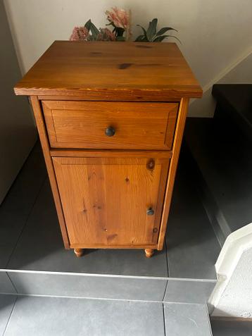 Houten Nachtkastje - Gratis Af te Halen