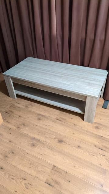 Houten salontafel met opbergruimte gratis