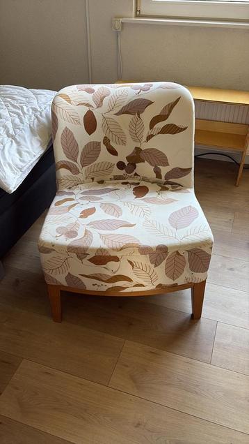 Decoratief stoeltje voor bijv gang of slaapkamer