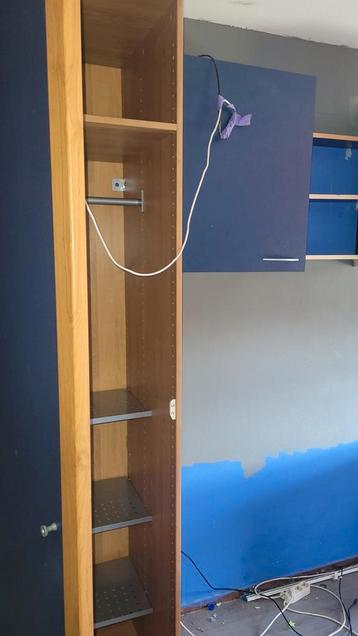 Kleding kast en wandkasten gratis ophalen vandaag