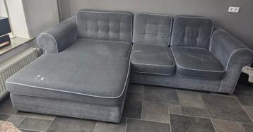 Bank met lounge gedeelte hoekbank grijs