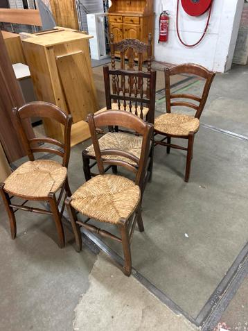 Houten stoelen met biezen zitting - 5 stuks
