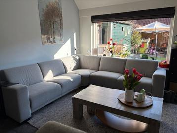 Gratis Hoekbank 270x270 - Ruime en comfortabele bank