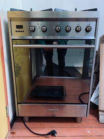Smeg Gasfornuis met Oven - Vrijstaand RVS