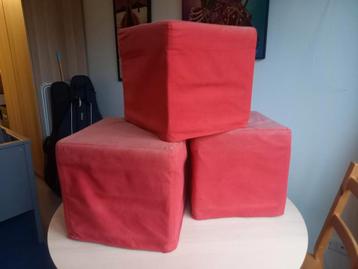 3 Poefen/Pouffes/Ottomans