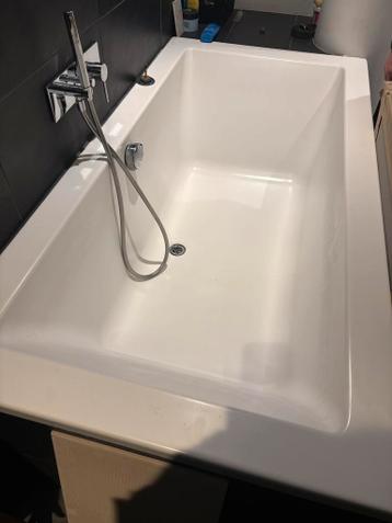 Mat wit inbouwbad, perfecte staat 90 x180