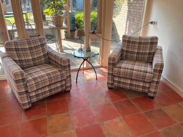 Twee geblokte stoelen - gratis af te halen