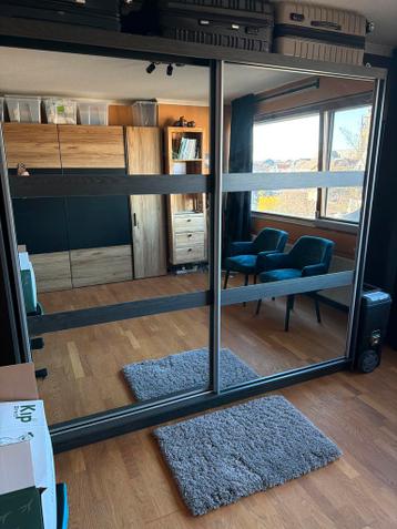 Grote spiegel schuifdeurkast - 230x215 cm