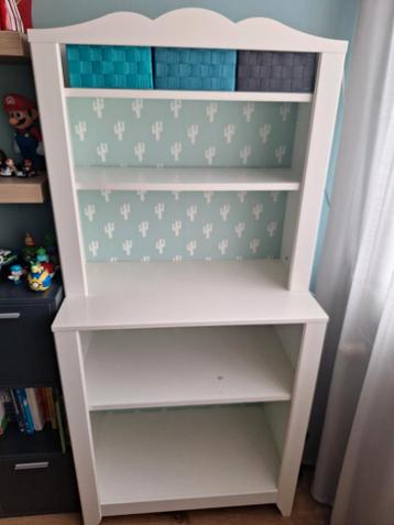 GRATIS kast +bijpassend wandkastje