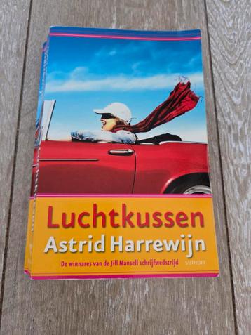 Astrid Harrewijn - Luchtkussen