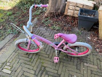 Leuke roze kinderfiets voor meisjes 4-5 jaar