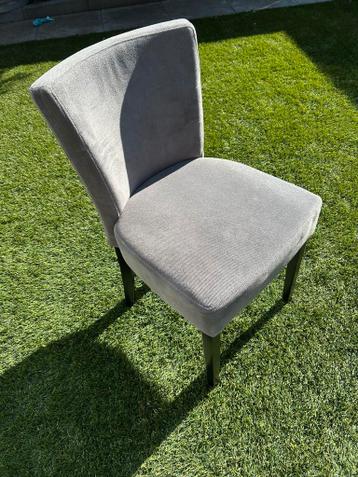 Eetkamerstoelen !Gratis!