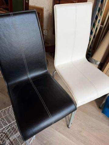 Stoelen gratis op te halen