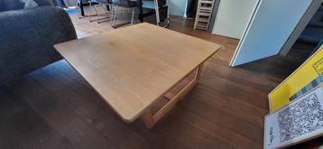 Robuuste salontafel. 100 x 100 x 41 cm
