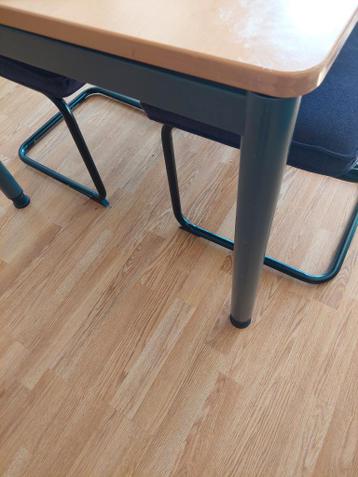 GRATIS OPHALEN! Grote stevige tafel 180x90 cm