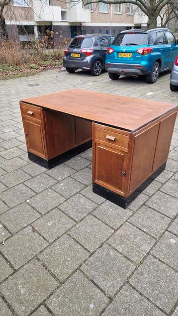 Gratis bureau ophalen in Den Haag