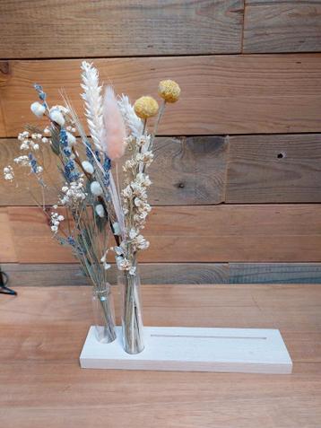 Gratis kaarthouder met gedroogde bloemen