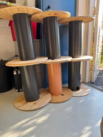 Lege kabel haspels 42cm hoog / 40cm doorsnede