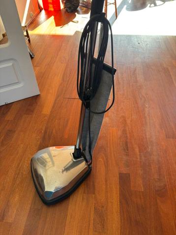 Boen machine voor houten vloer