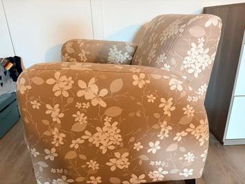 Comfortabele fauteuil met bloemenprint