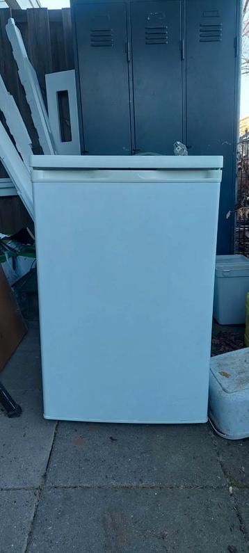 Merkloze koelkast, laag model, 60cm breed