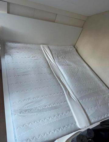 GRATIS Lattenbodems luröy en matrassen